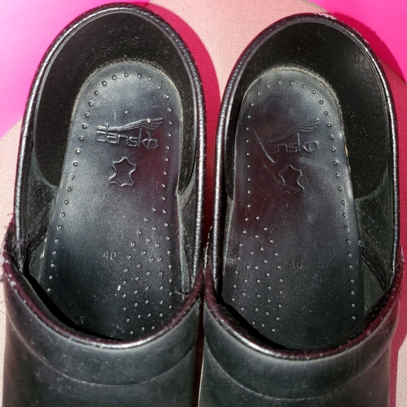 Dansko Clogs - Picture 4 of 6